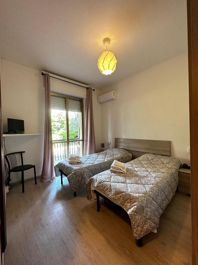 Hotel La Pineta Carrare Extérieur photo