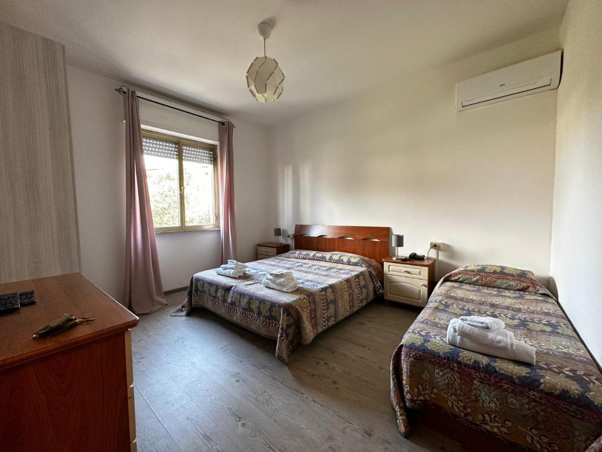 Hotel La Pineta Carrare Extérieur photo