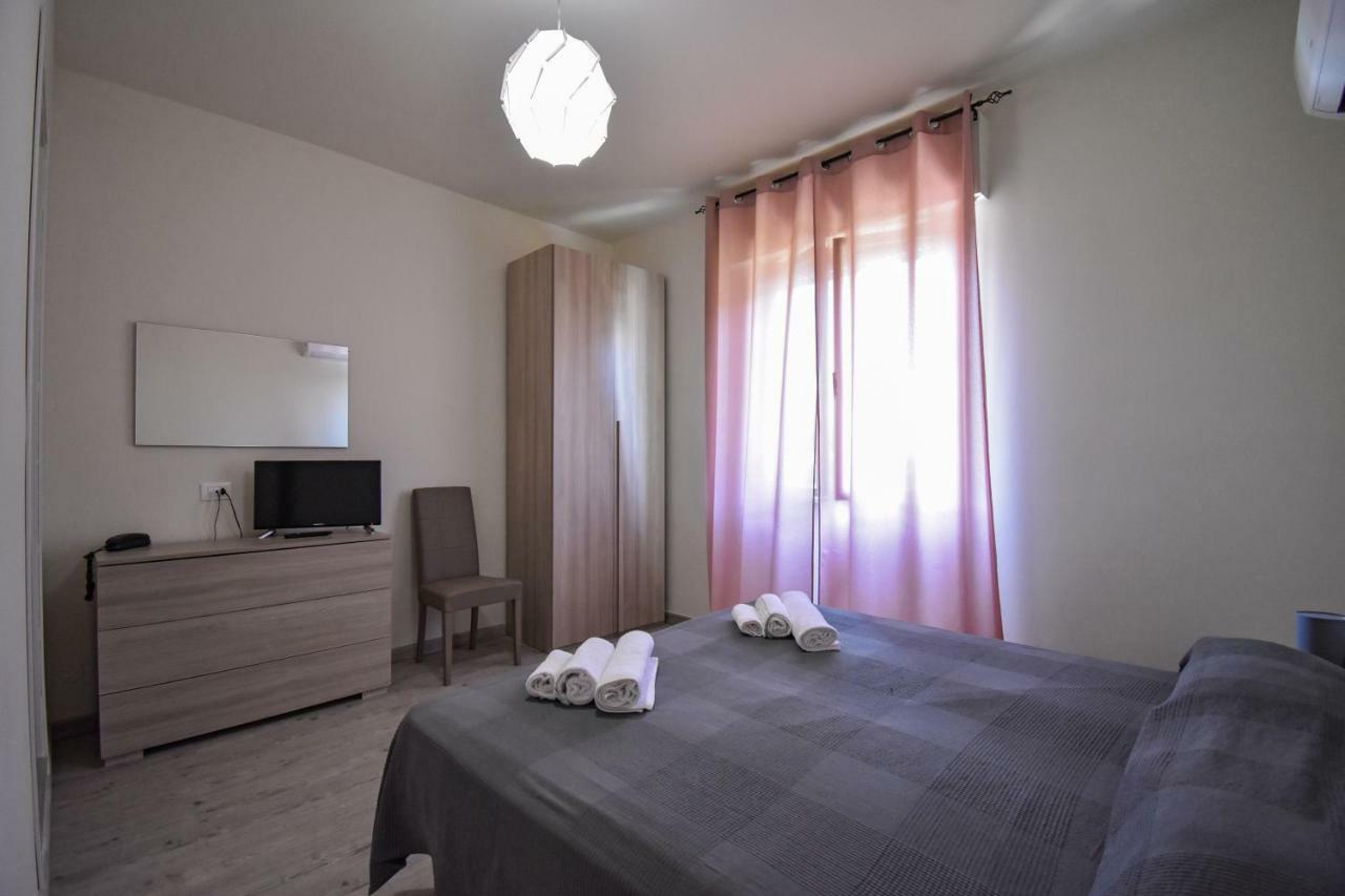 Hotel La Pineta Carrare Extérieur photo
